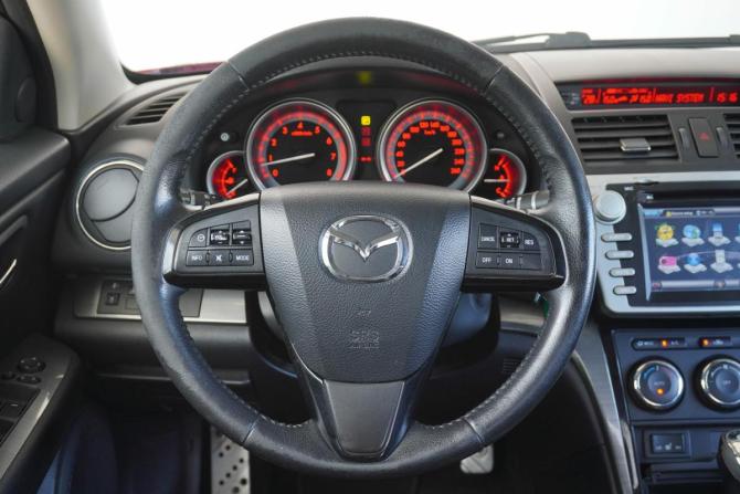 Mazda 6 II (GH) Рестайлинг с пробегом 2012 года, цена 955 000 рублей, 208573 км, седан, Автокод Объявления
