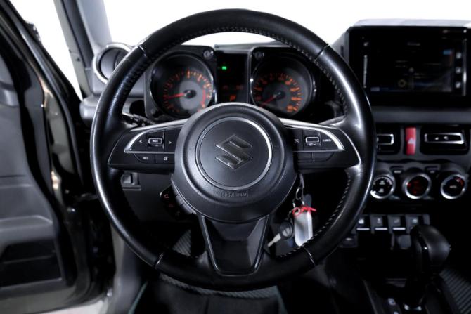 Suzuki Jimny IV с пробегом 2020 года, цена 2 299 000 рублей, 111457 км, внедорожник, Автокод Объявления