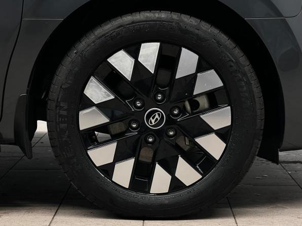 Hyundai Staria I с пробегом 2025 года, цена 6 149 000 рублей, 17571 км, минивэн, Автокод Объявления