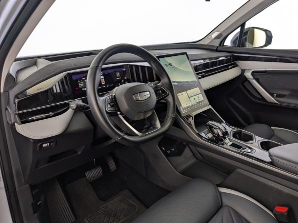 Geely Atlas II с пробегом 2023 года, цена 2 299 000 рублей, 82152 км, внедорожник, Автокод Объявления