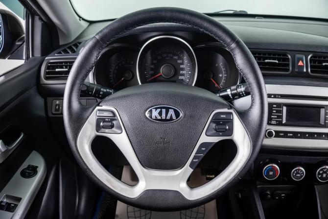 Kia Rio III Рестайлинг с пробегом 2016 года, цена 1 129 000 рублей, 190000 км, седан, Автокод Объявления