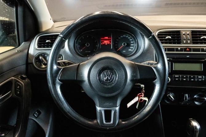 Volkswagen Polo V с пробегом 2012 года, цена 700 000 рублей, 139694 км, седан, Автокод Объявления