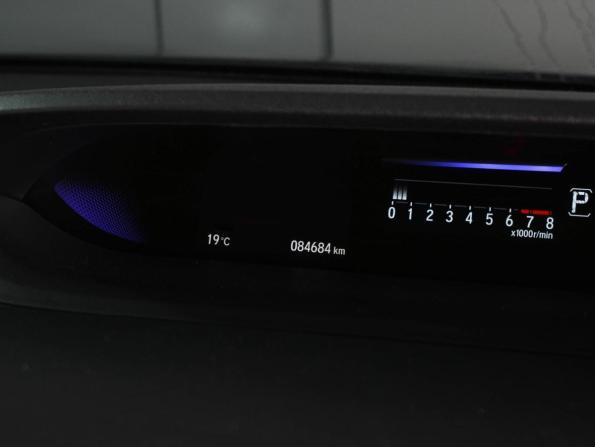 Honda Stepwgn V Рестайлинг с пробегом 2019 года, цена 2 399 000 рублей, 84684 км, минивэн, Автокод Объявления
