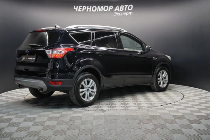 Ford Kuga II Рестайлинг с пробегом 2017 года, цена 1 770 000 рублей, 138000 км, внедорожник, Автокод Объявления