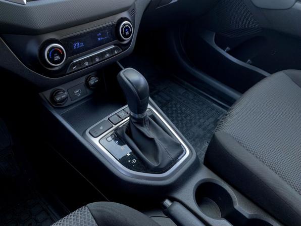 Hyundai Creta I Рестайлинг с пробегом 2021 года, цена 1 990 000 рублей, 77390 км, внедорожник, Автокод Объявления