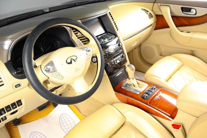 Infiniti FX II (S51) Рестайлинг с пробегом 2012 года, цена 1 929 000 рублей, 273000 км, внедорожник, Автокод Объявления