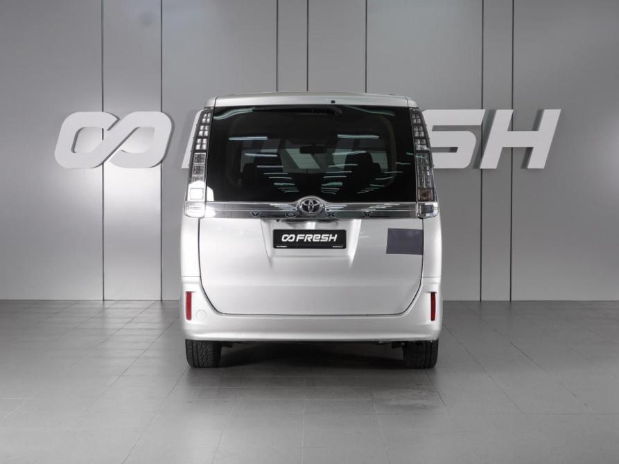 Toyota Voxy III (R80) Минеральные Воды  - изображение 4
