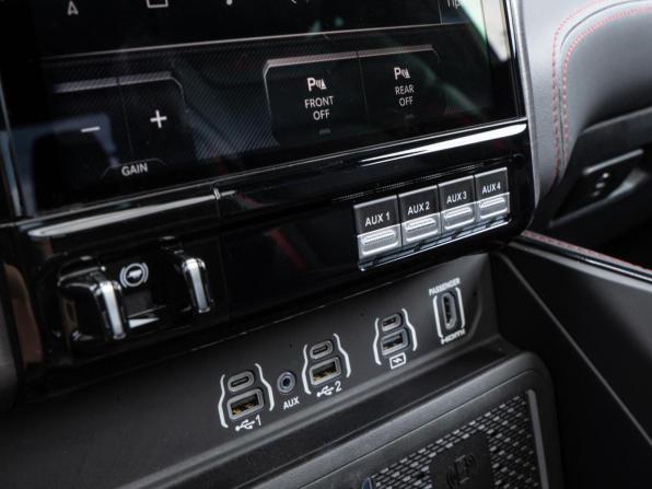 Ram 1500 V Рестайлинг с пробегом 2025 года, цена 9 800 000 рублей, 1572 км, offers.body_type.unknown, Автокод Объявления