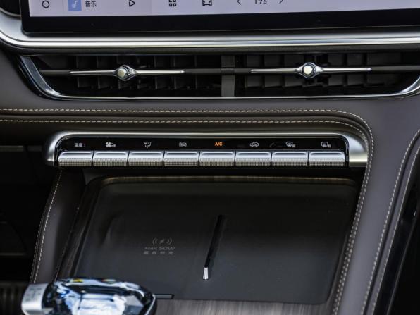 Geely Xingyue L I Рестайлинг 2 с пробегом 2026 года, цена 4 148 000 рублей, 2550 км, внедорожник, Автокод Объявления