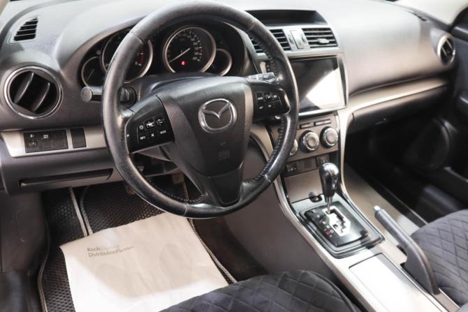 Mazda 6 II (GH) Рестайлинг с пробегом 2011 года, цена 1 049 000 рублей, 300000 км, лифтбек, Автокод Объявления