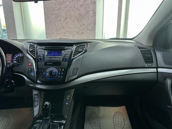 Hyundai i40 I Рестайлинг с пробегом 2015 года, цена 1 365 000 рублей, 92353 км, седан, Автокод Объявления
