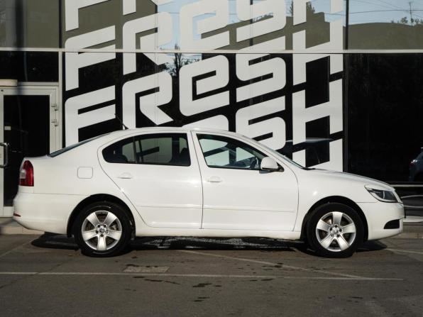 Skoda Octavia II (A5) Рестайлинг с пробегом 2012 года, цена 739 000 рублей, 228388 км, лифтбек, Автокод Объявления