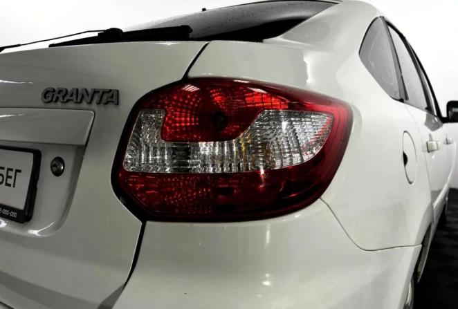 Lada (ВАЗ) Granta I с пробегом 2015 года, цена 365 000 рублей, 84907 км, лифтбек, Автокод Объявления