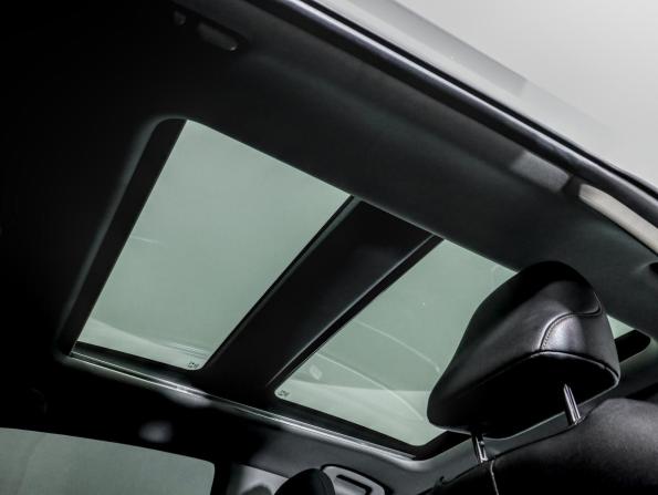 Toyota Camry VIII (XV70) Рестайлинг с пробегом 2023 года, цена 3 400 000 рублей, 36563 км, седан, Автокод Объявления