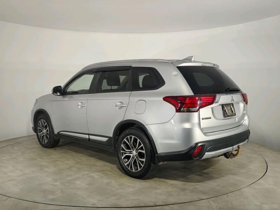 Mitsubishi Outlander III Рестайлинг 2 Санкт-Петербург  - изображение 7