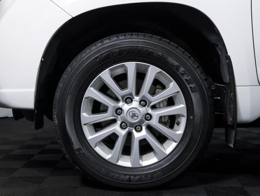Toyota Land Cruiser Prado 150 Series Рестайлинг 1 Москва  - изображение 17