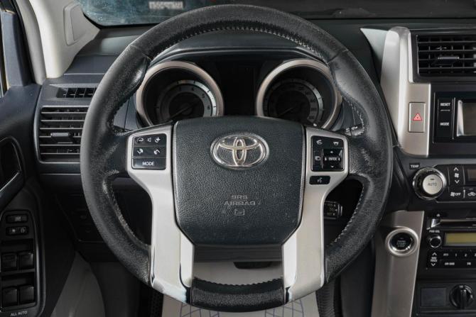 Toyota Land Cruiser Prado 150 Series с пробегом 2010 года, цена 2 549 000 рублей, 425000 км, внедорожник, Автокод Объявления