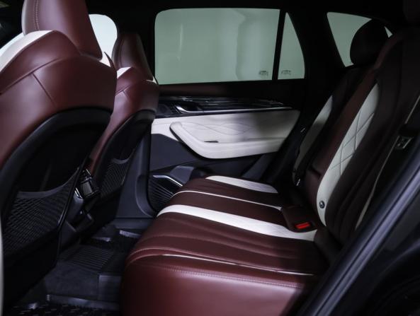 Geely Monjaro I с пробегом 2023 года, цена 3 168 000 рублей, 51842 км, внедорожник, Автокод Объявления