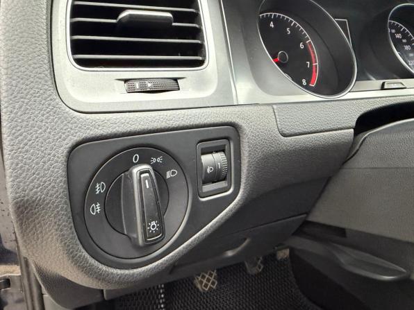 Volkswagen Golf VII с пробегом 2013 года, цена 1 350 000 рублей, 64918 км, хэтчбек, Автокод Объявления