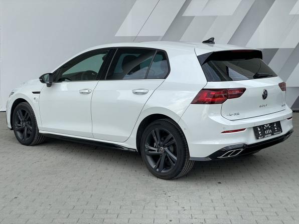 Volkswagen Golf VIII с пробегом 2024 года, цена 3 570 000 рублей, 5317 км, хэтчбек, Автокод Объявления