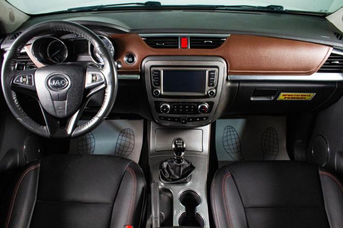 JAC T6 с пробегом 2021 года, цена 1 299 000 рублей, 206000 км, offers.body_type.unknown, Автокод Объявления