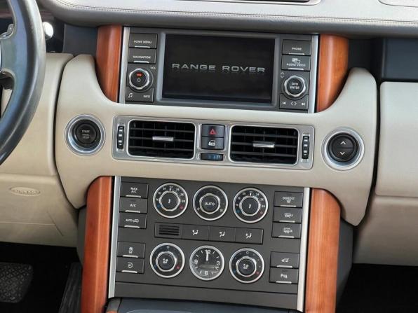 Land Rover Range Rover III Рестайлинг 2 с пробегом 2012 года, цена 1 765 000 рублей, 236203 км, внедорожник, Автокод Объявления