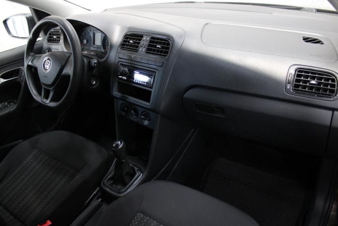 Volkswagen Polo V Рестайлинг с пробегом 2018 года, цена 1 025 000 рублей, 144656 км, седан, Автокод Объявления