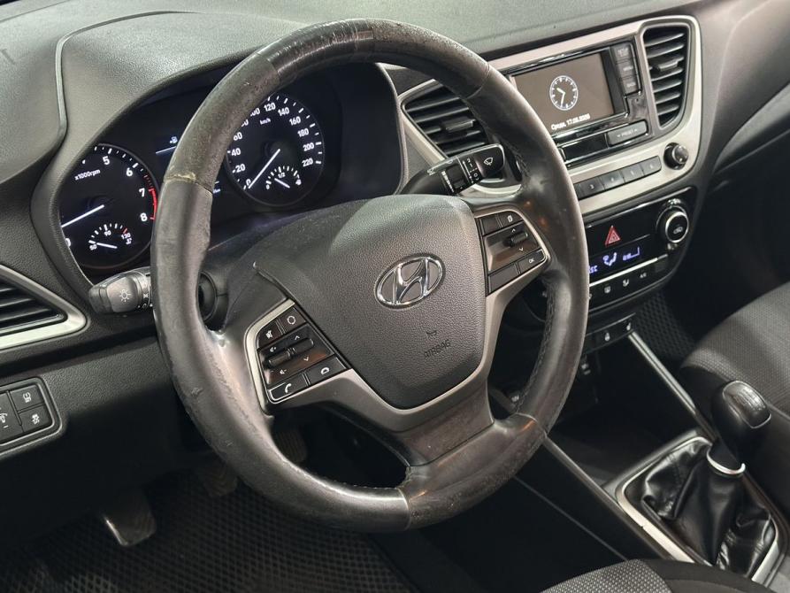 Hyundai Solaris II Москва  - изображение 12