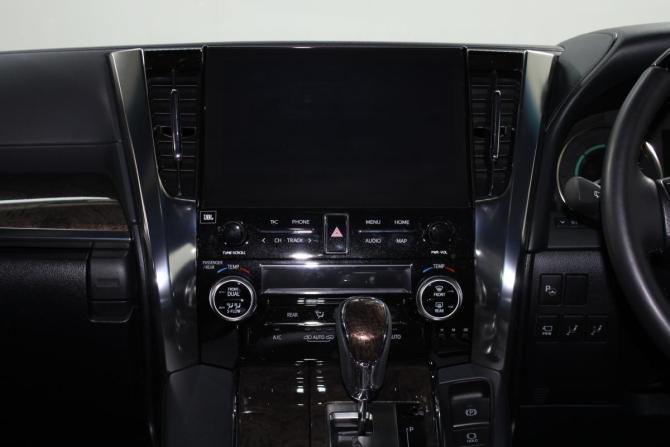 Toyota Alphard III Рестайлинг с пробегом 2021 года, цена 7 250 000 рублей, 7350 км, минивэн, Автокод Объявления