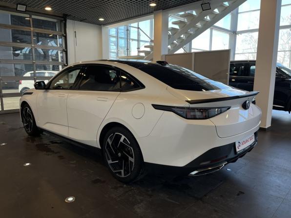 Changan Lamore с пробегом 2023 года, цена 1 950 000 рублей, 33208 км, седан, Автокод Объявления