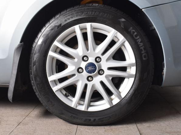 Ford Focus II Рестайлинг с пробегом 2009 года, цена 484 999 рублей, 295740 км, седан, Автокод Объявления