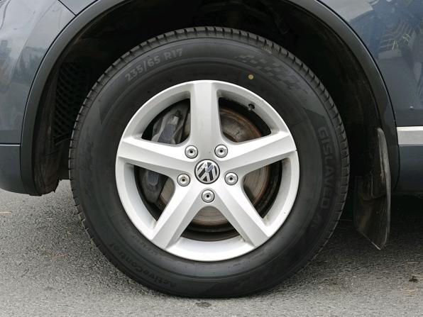 Volkswagen Touareg II с пробегом 2012 года, цена 1 700 000 рублей, 330375 км, внедорожник, Автокод Объявления