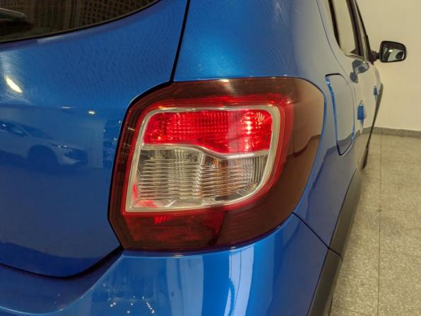Renault Sandero II с пробегом 2017 года, цена 1 135 000 рублей, 77600 км, хэтчбек, Автокод Объявления
