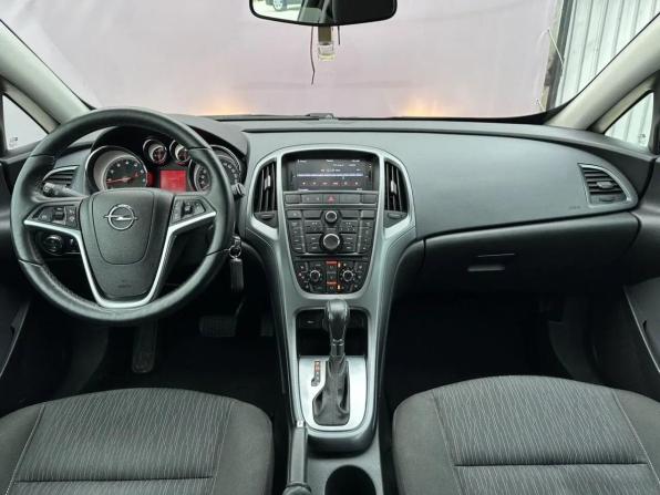 Opel Astra J Рестайлинг с пробегом 2014 года, цена 1 139 000 рублей, 69532 км, хэтчбек, Автокод Объявления