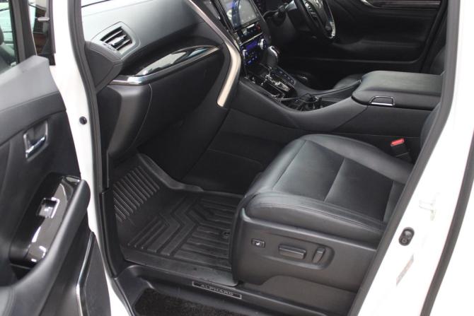 Toyota Alphard III Рестайлинг с пробегом 2019 года, цена 6 148 000 рублей, 64958 км, минивэн, Автокод Объявления