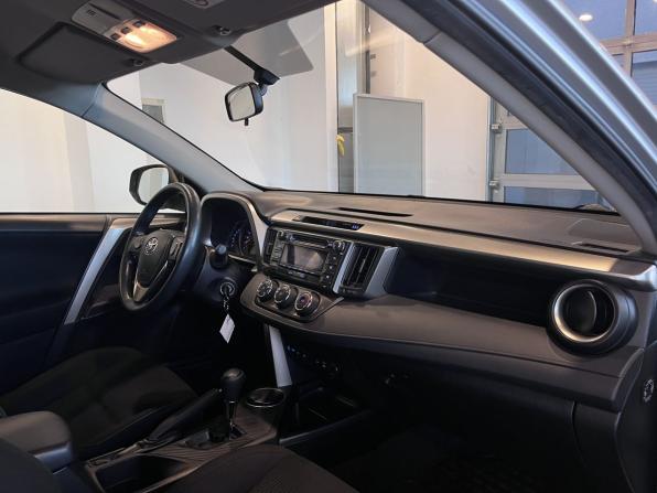 Toyota RAV4 IV (XA40) с пробегом 2015 года, цена 2 480 000 рублей, 56687 км, внедорожник, Автокод Объявления