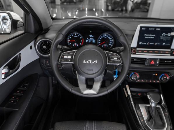 Kia Cerato IV Рестайлинг с пробегом 2025 года, цена 2 700 000 рублей, 951 км, седан, Автокод Объявления