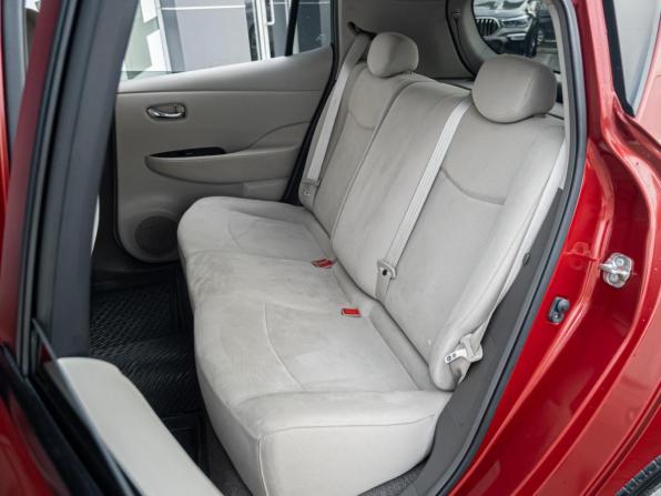 Nissan Leaf I (ZE0/AZE0) с пробегом 2012 года, цена 1 450 000 рублей, 120126 км, хэтчбек, Автокод Объявления