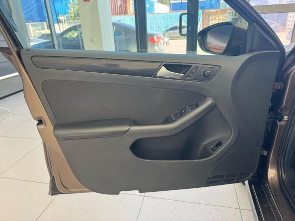 Volkswagen Jetta VI с пробегом 2012 года, цена 749 000 рублей, 212977 км, седан, Автокод Объявления