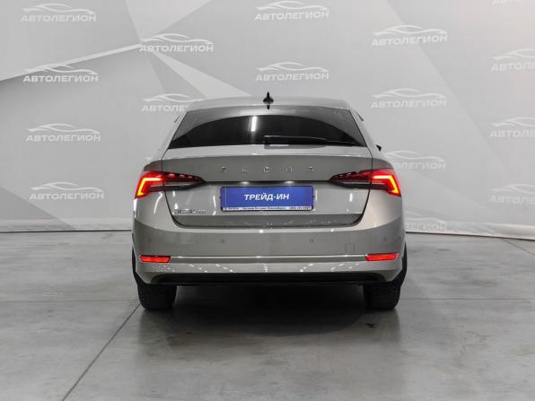 Skoda Octavia IV (A8) с пробегом 2021 года, цена 2 550 000 рублей, 67072 км, лифтбек, Автокод Объявления