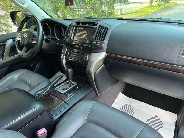 Toyota Land Cruiser 200 Series с пробегом 2008 года, цена 2 950 000 рублей, 272300 км, внедорожник, Автокод Объявления