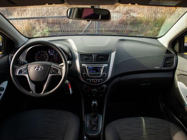 Hyundai Solaris I Рестайлинг с пробегом 2015 года, цена 990 000 рублей, 147807 км, седан, Автокод Объявления
