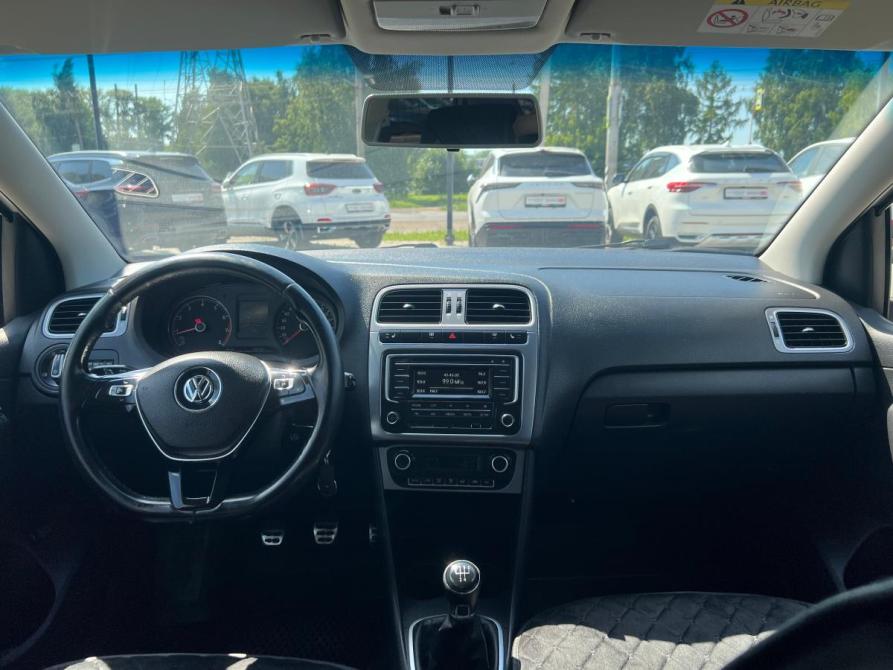 Volkswagen Polo V Рестайлинг Стерлитамак  - изображение 14