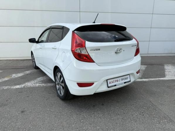 Hyundai Solaris I с пробегом 2011 года, цена 890 000 рублей, 159407 км, хэтчбек, Автокод Объявления