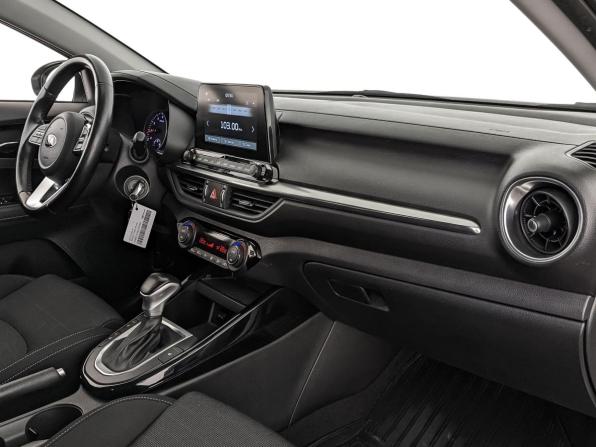 Kia Cerato IV с пробегом 2021 года, цена 2 130 000 рублей, 58208 км, седан, Автокод Объявления
