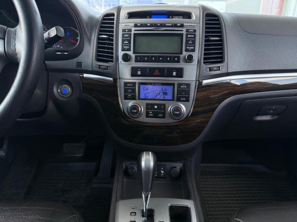 Hyundai Santa Fe II Рестайлинг с пробегом 2010 года, цена 1 199 000 рублей, 261230 км, внедорожник, Автокод Объявления