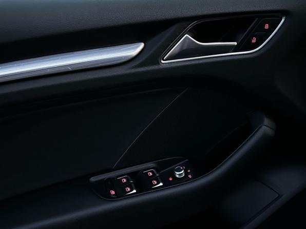 Audi A3 III (8V) с пробегом 2015 года, цена 1 349 000 рублей, 169110 км, седан, Автокод Объявления