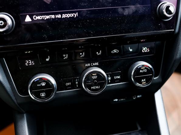 Skoda Octavia III (A7) Рестайлинг с пробегом 2017 года, цена 1 599 000 рублей, 186796 км, лифтбек, Автокод Объявления