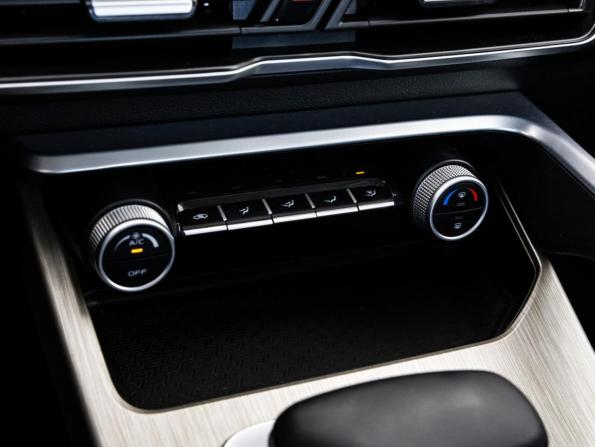 Geely Coolray I с пробегом 2023 года, цена 1 849 000 рублей, 16019 км, внедорожник, Автокод Объявления