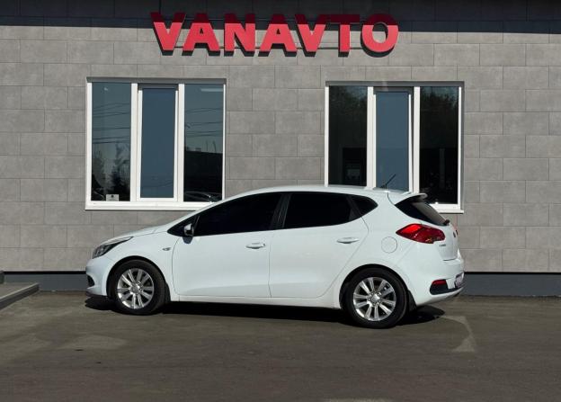 Kia Ceed II с пробегом 2014 года, цена 920 000 рублей, 168640 км, хэтчбек, Автокод Объявления
